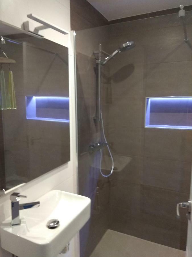Apartamento A 150 Metros Del Mar, Parking Y Wifi Salobreña Eksteriør bilde
